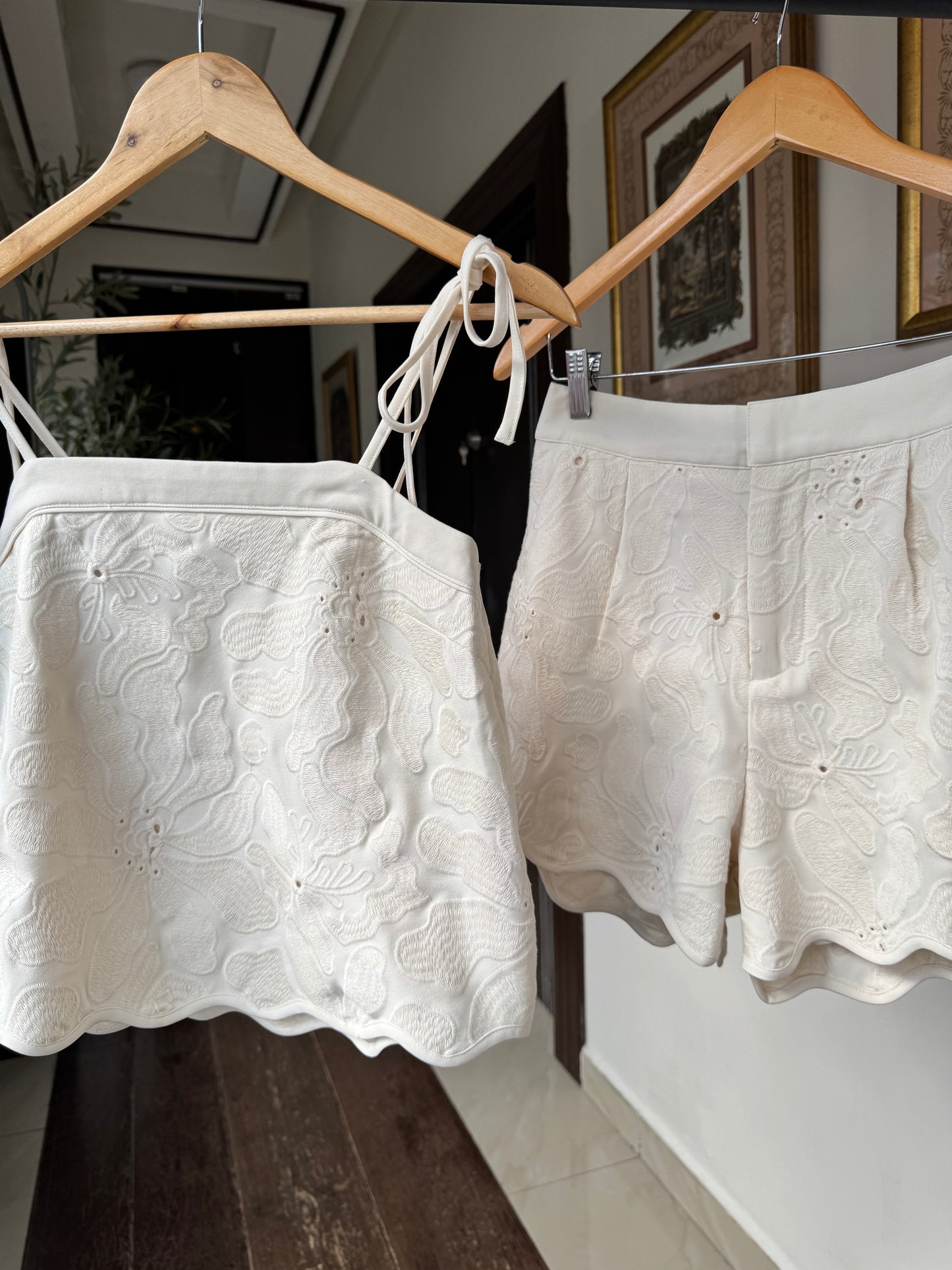 SET ASTRID