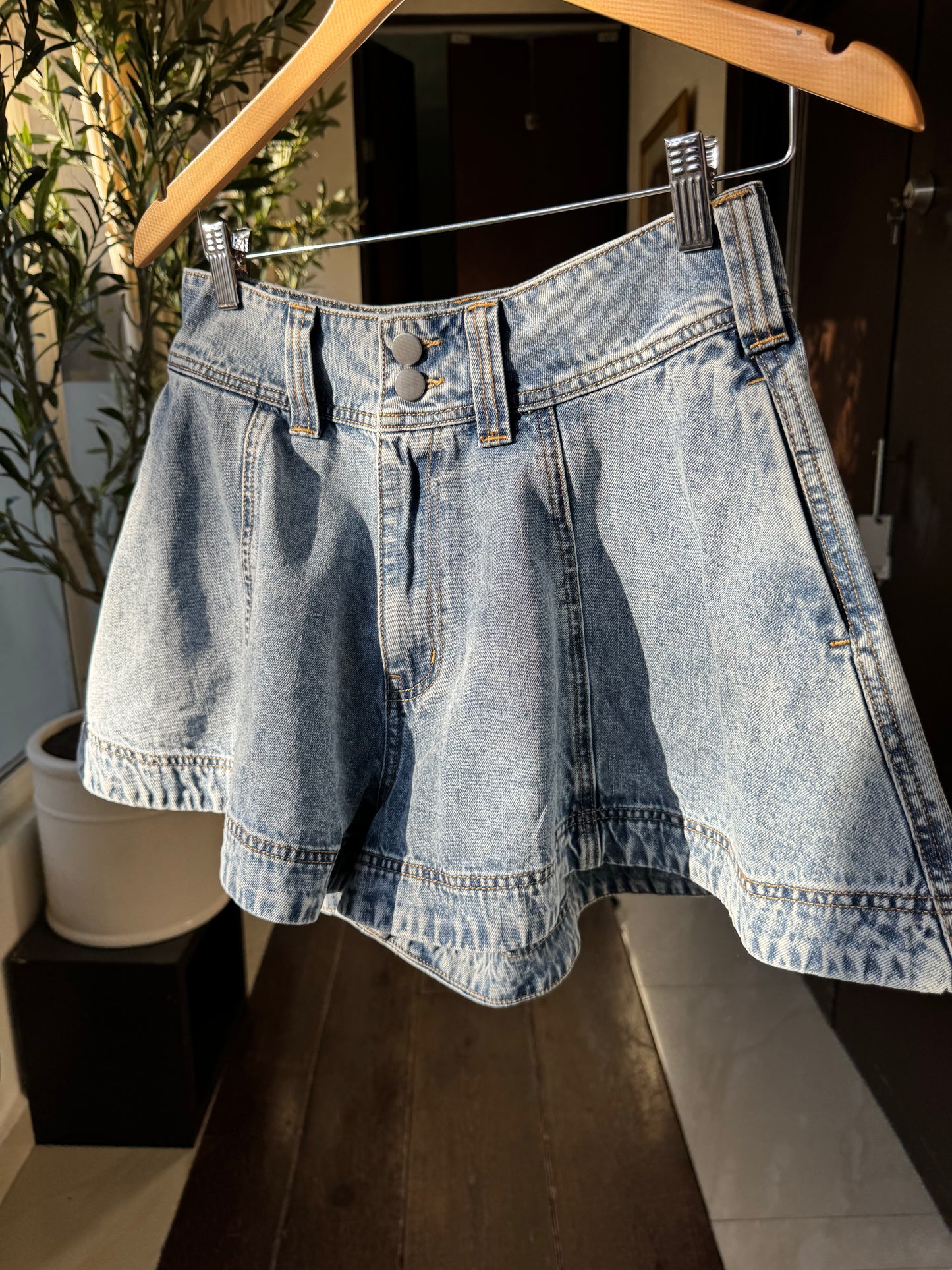 SHORT ISLA