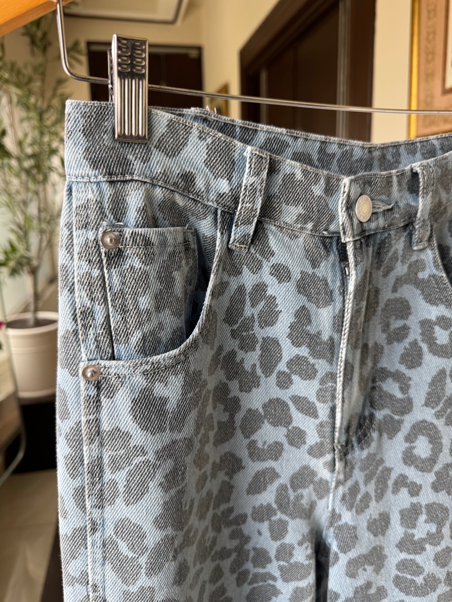 PANTALON LEOPARD