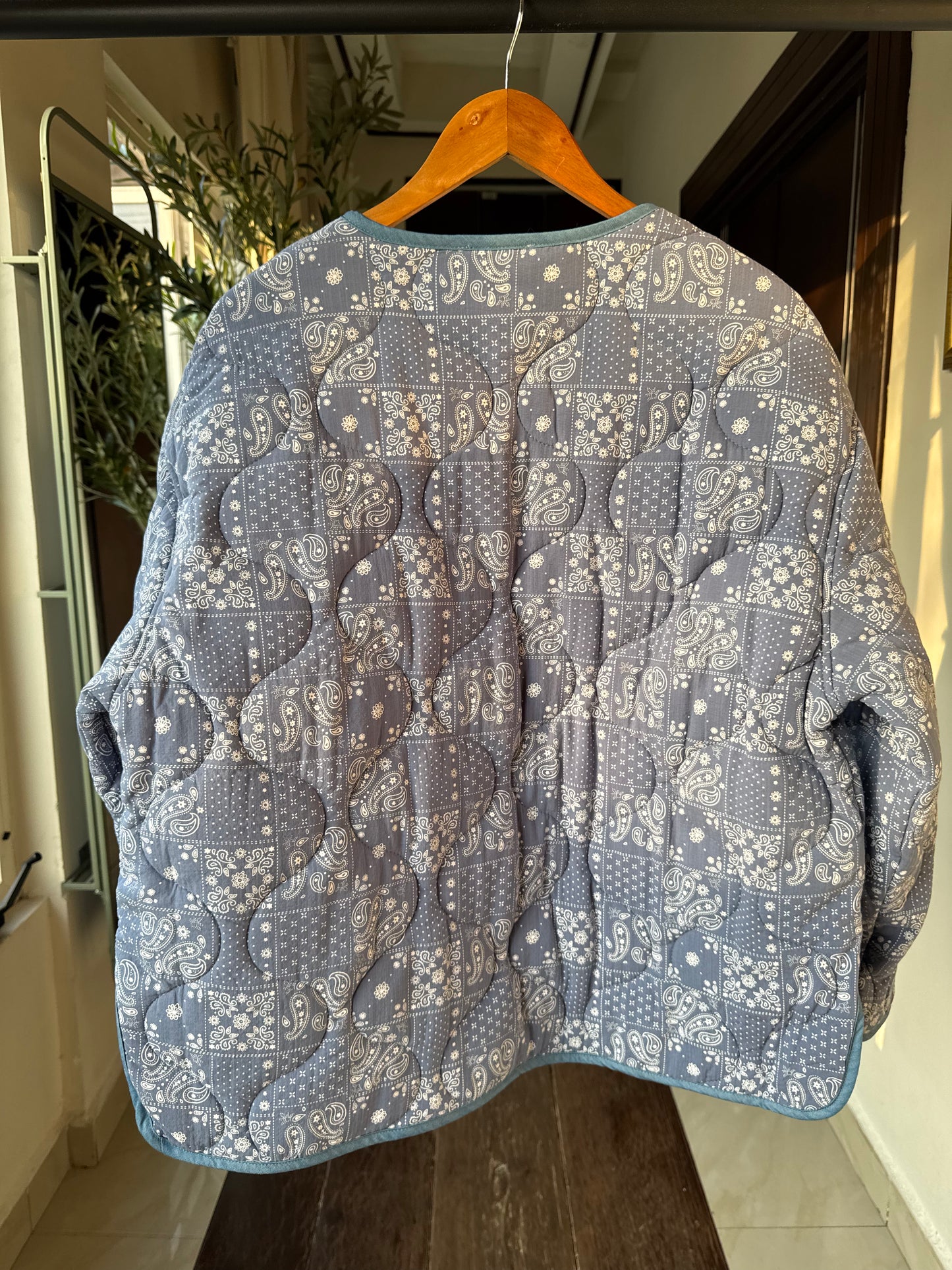 JACKET SPRING
