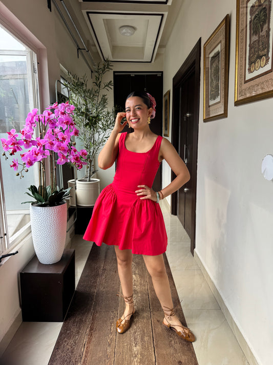 VESTIDO CARMESI