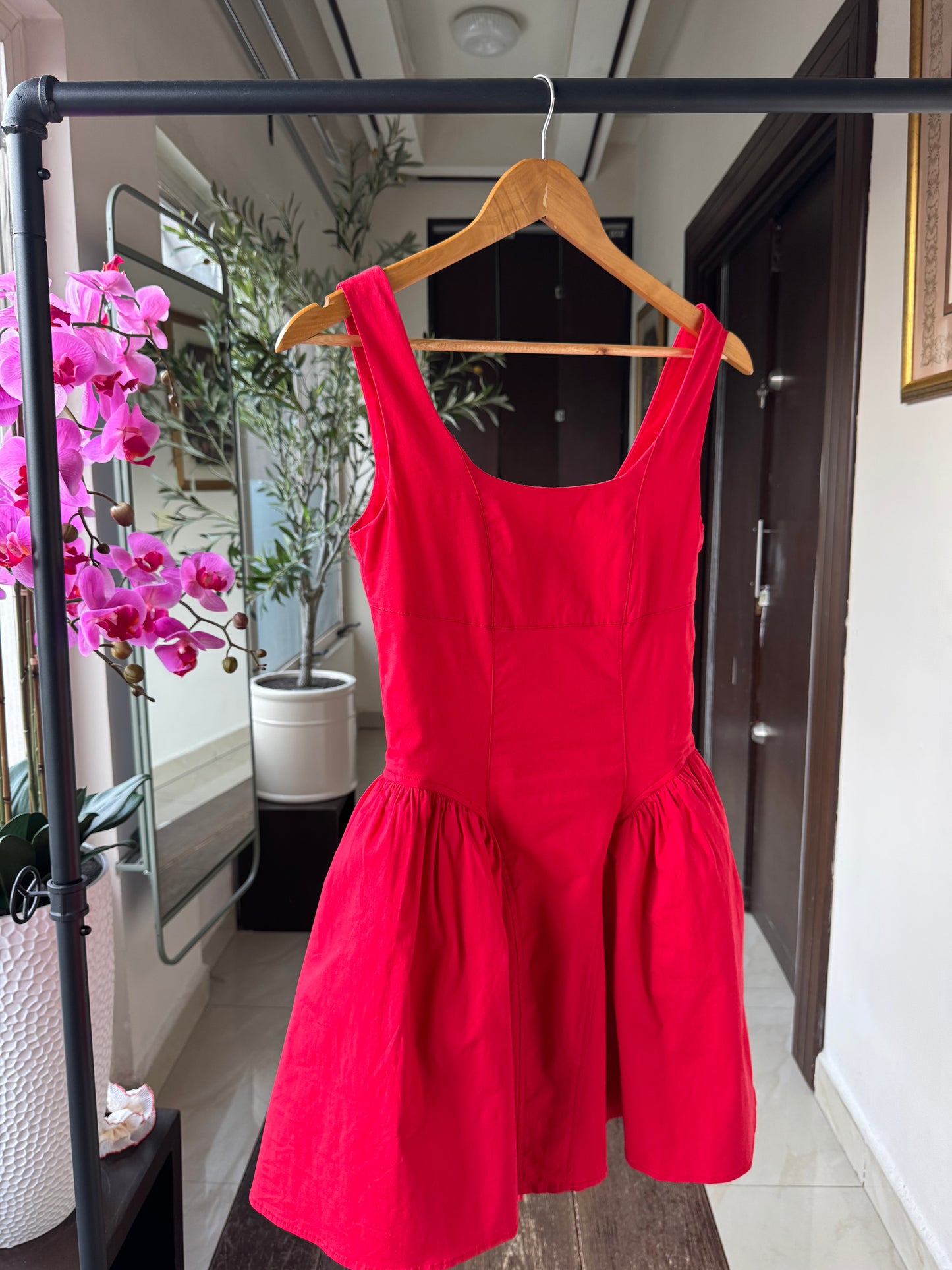 VESTIDO CARMESI