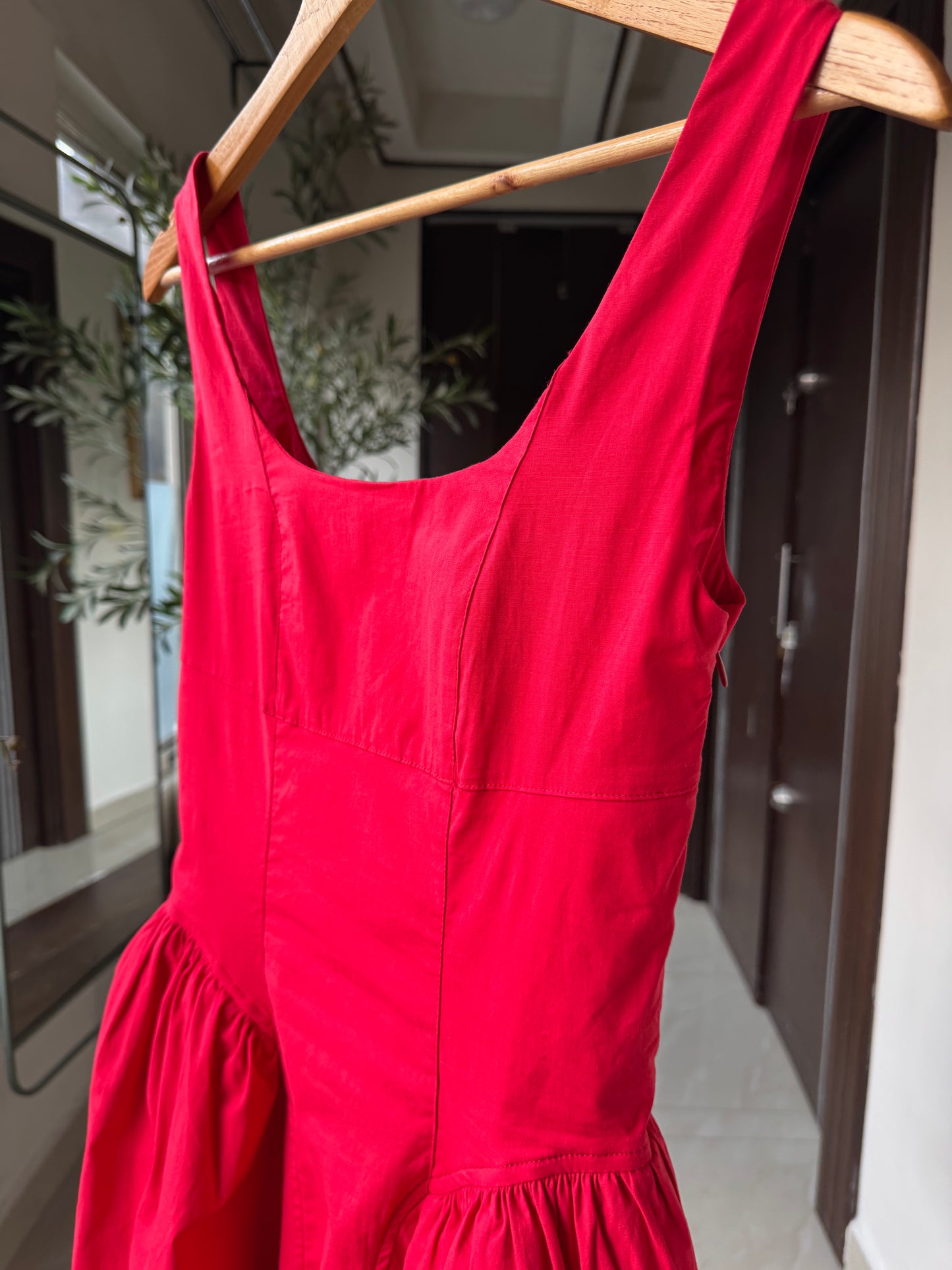 VESTIDO CARMESI